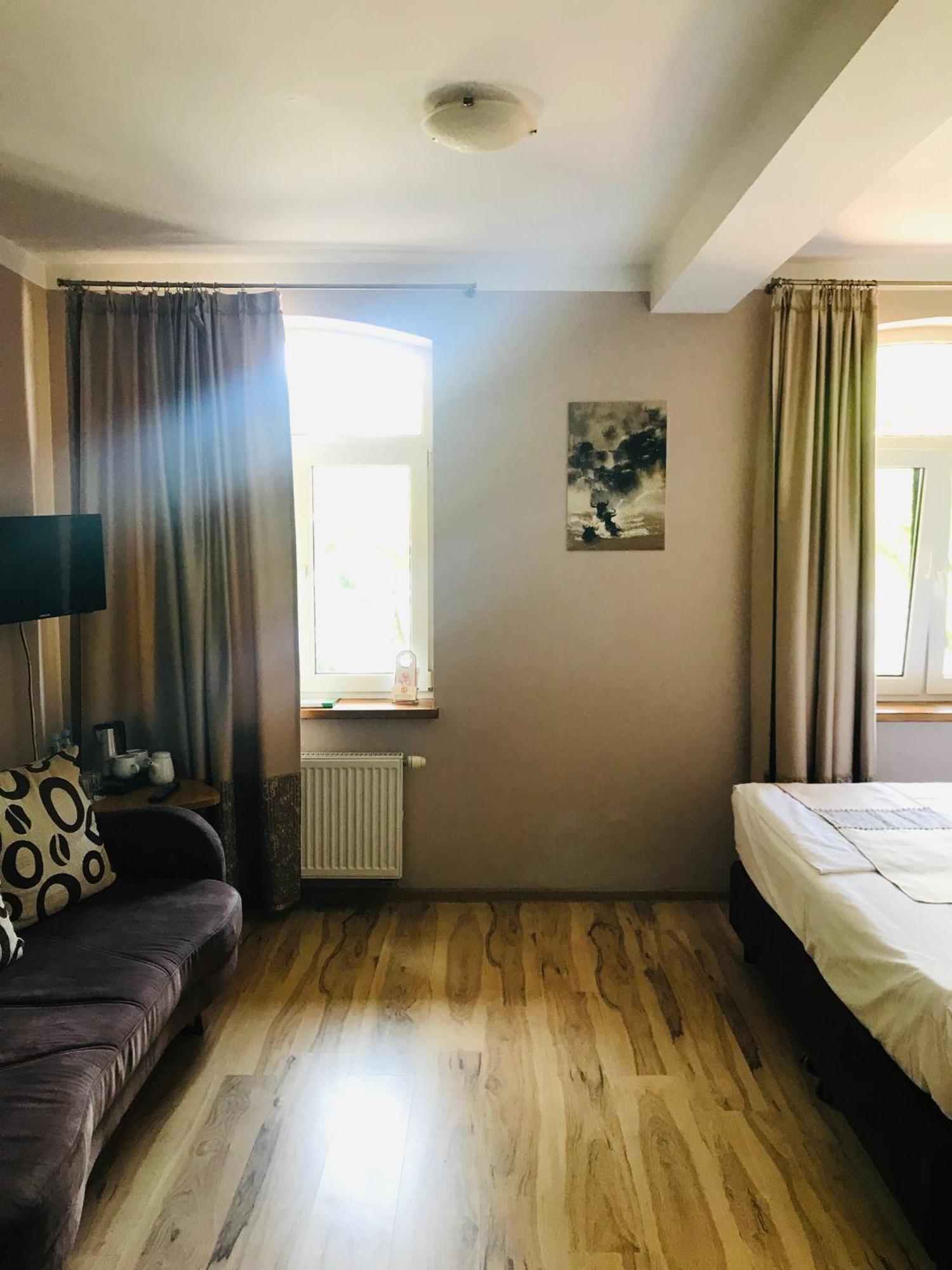 Przystanek Tlen Bed & Breakfast Bagian luar foto